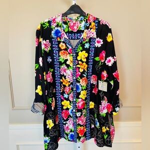 John Mark NWT 1X Tunic Black Floral Button Down High Contrast Roll Tab Bold $119